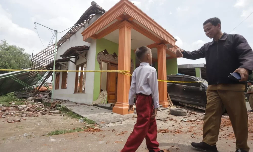 Rumah Polisi Meledak Akibat Tabung Elpiji, Dua Orang Tewas