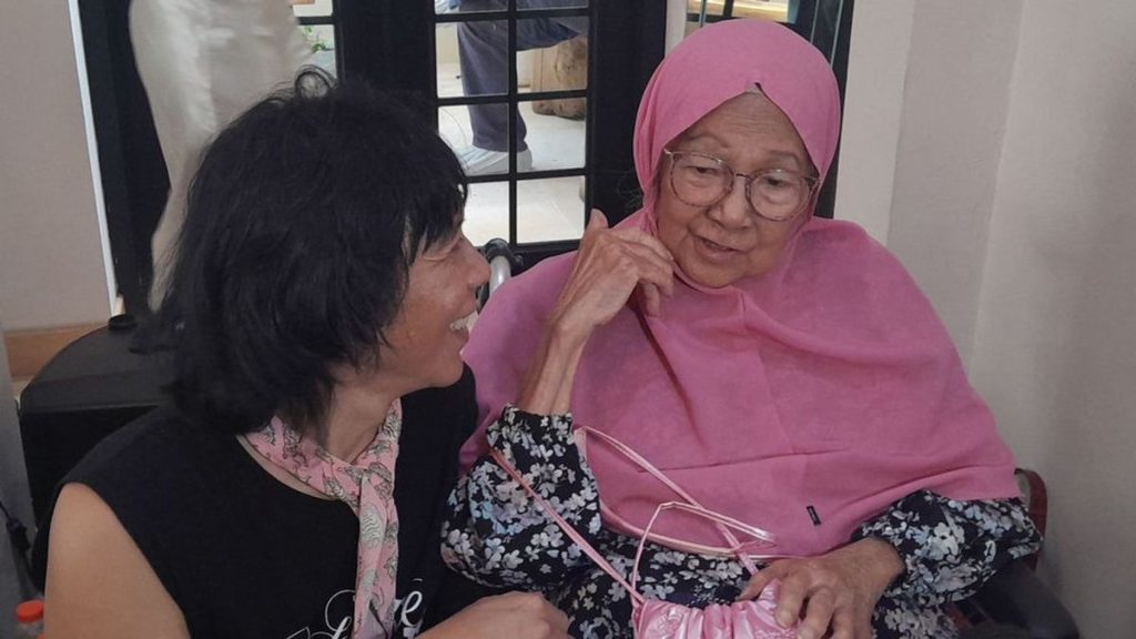Bunda Iffet Meninggal Dunia, Ibunda dari Bimbim Slank - Kemajuan Rakyat Bunda Iffet Meninggal Dunia, Ibunda dari Bimbim Slank