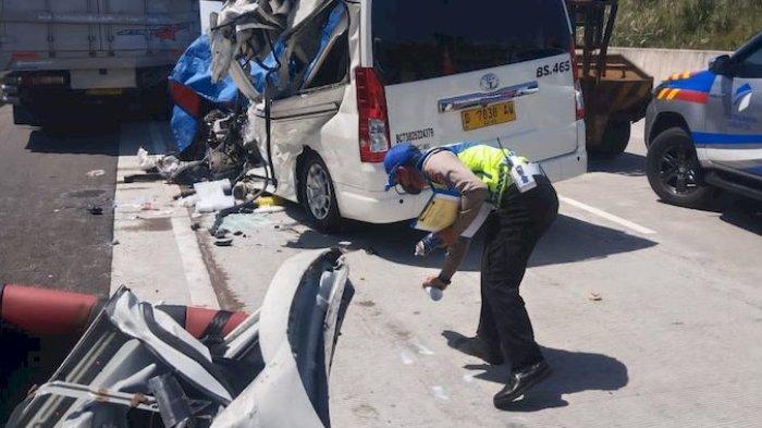 Kecelakaan Tol Cisumdawu, 3 Orang Tewas - Kemajuan Rakyat Kecelakaan Tol Cisumdawu, 3 Orang Tewas