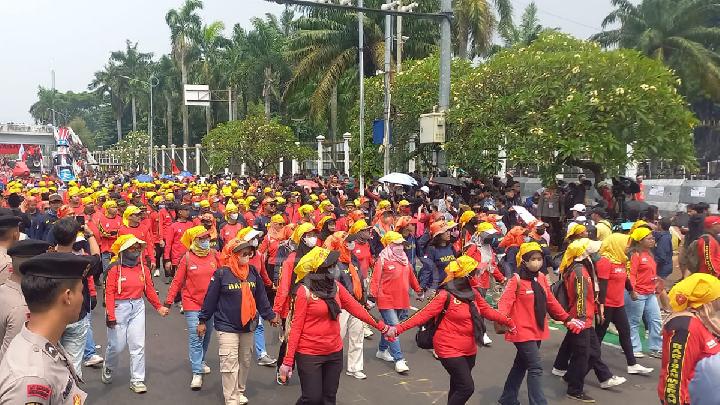 Aksi May Day Digelar di Depan Gedung DPR - Kemajuan Rakyat Aksi May Day Digelar di Depan Gedung DPR