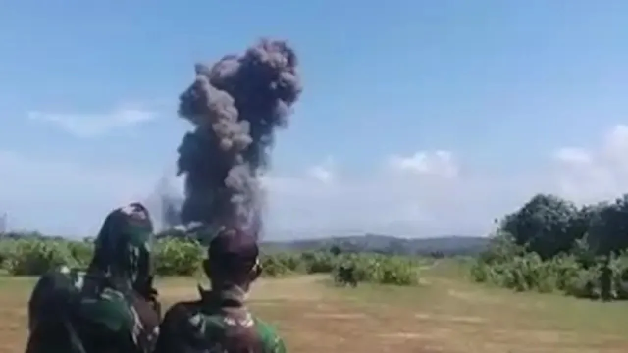 Ledakan Amunisi TNI di Garut Tewaskan 13 Orang - Kemajuan Rakyat Ledakan Amunisi TNI di Garut Tewaskan 13 Orang